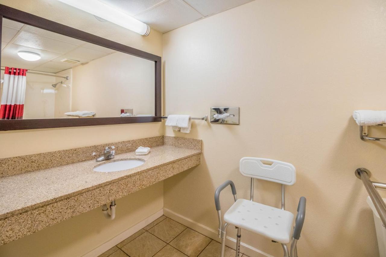 Deluxe Room with Two Double Beds Disability Access Smoking,1218230032:JPEG