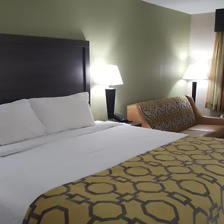 Baymont By Wyndham Clarksville-2